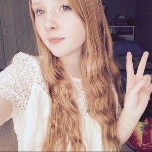 Meet your Posher, Rebecca